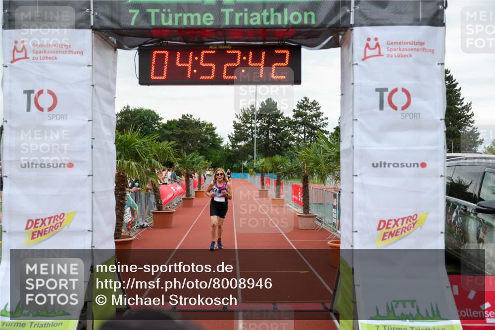 15.06.2025 - 7 Türme Triathlon Michael Strokosch http://msf.ph/oto/8008946 15.06.2025 14:52:41 Ziel 883 meine-sportfotos.de