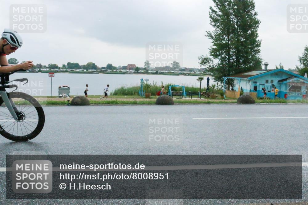21.06.2025 - 27. Vierlanden-Triathlon H.Heesch http://msf.ph/oto/8008951 15.06.2025 13:28:40 Radfahren 893, 1104 meine-sportfotos.de