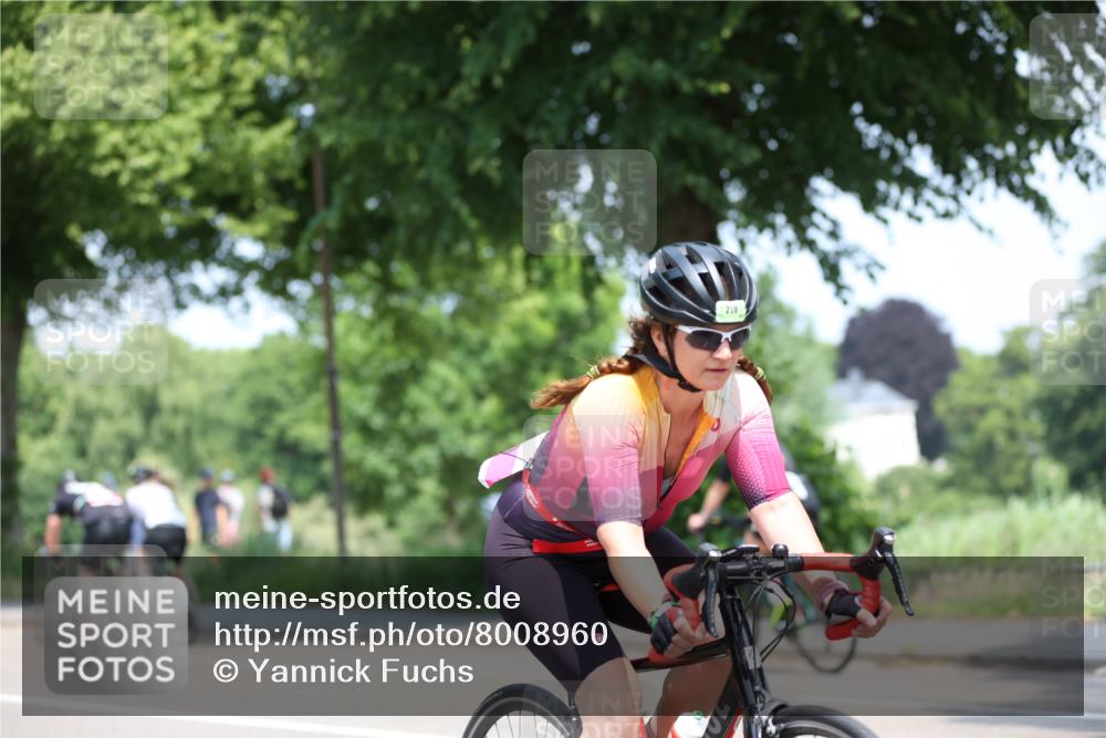 15.06.2025 - 7 Türme Triathlon Yannick Fuchs http://msf.ph/oto/8008960 15.06.2025 12:42:26 Radfahren 233, 254, 263, 297, 337, 465 meine-sportfotos.de