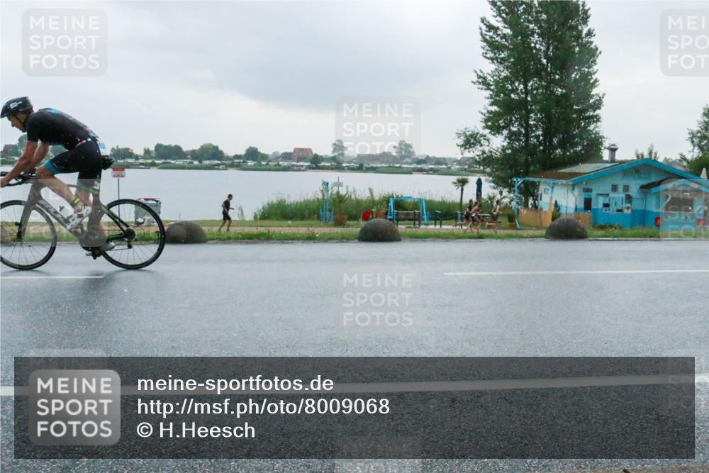 21.06.2025 - 27. Vierlanden-Triathlon H.Heesch http://msf.ph/oto/8009068 15.06.2025 13:29:15 Radfahren 1099, 1163, 1306 meine-sportfotos.de