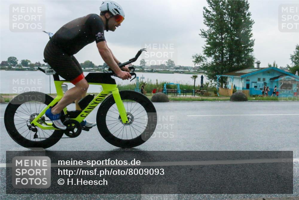 21.06.2025 - 27. Vierlanden-Triathlon H.Heesch http://msf.ph/oto/8009093 15.06.2025 13:29:17 Radfahren 1099, 1163, 1306 meine-sportfotos.de