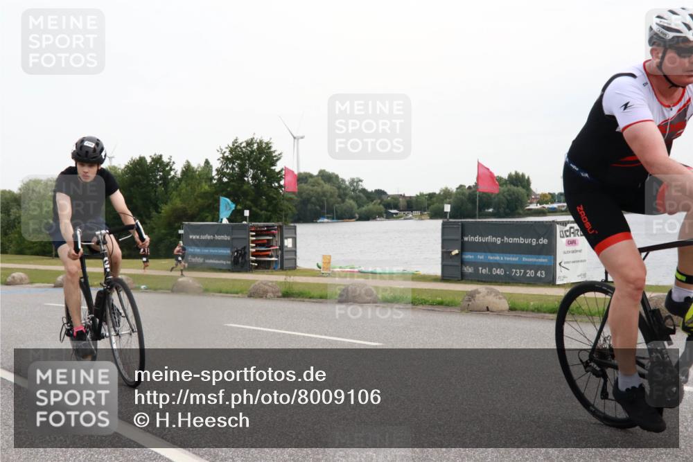 15.06.2025 - 27. Vierlanden-Triathlon H.Heesch http://msf.ph/oto/8009106 15.06.2025 10:52:25 Radfahren 269, 468 meine-sportfotos.de