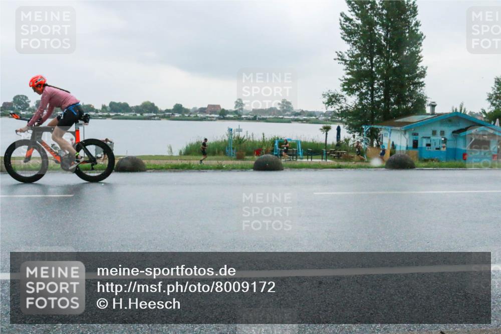 21.06.2025 - 27. Vierlanden-Triathlon H.Heesch http://msf.ph/oto/8009172 15.06.2025 13:29:34 Radfahren 1302 meine-sportfotos.de