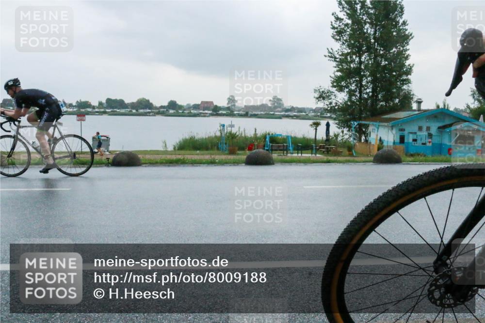 21.06.2025 - 27. Vierlanden-Triathlon H.Heesch http://msf.ph/oto/8009188 15.06.2025 13:29:43 Radfahren 1287 meine-sportfotos.de