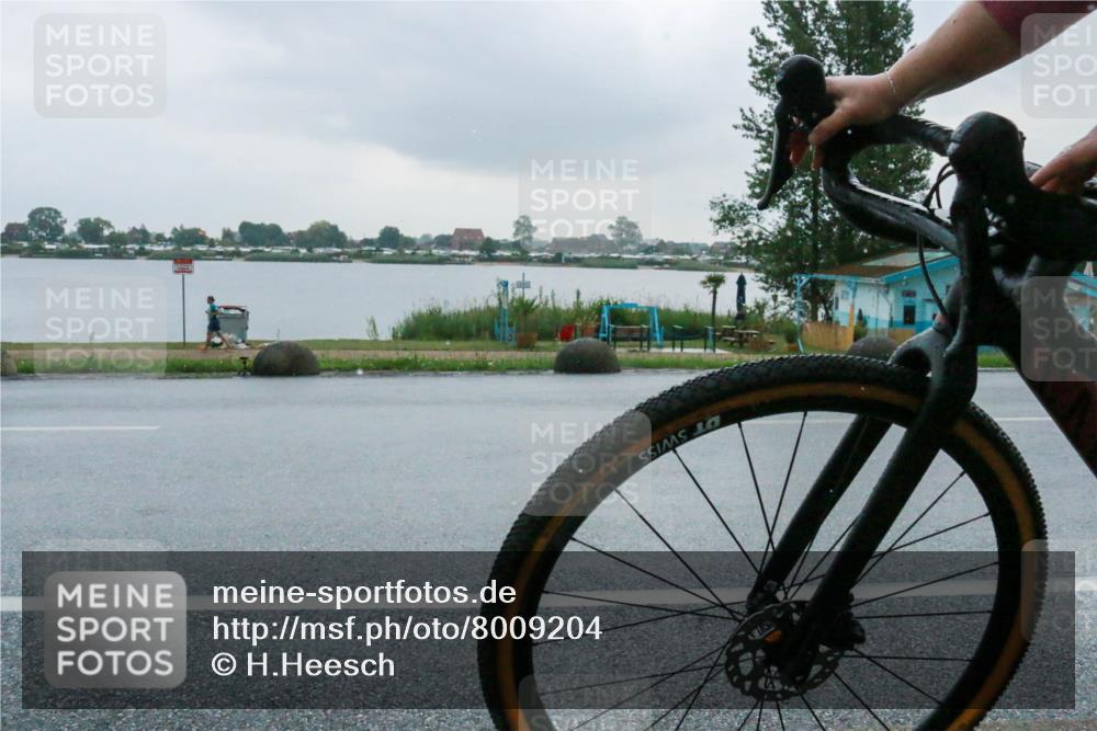 21.06.2025 - 27. Vierlanden-Triathlon H.Heesch http://msf.ph/oto/8009204 15.06.2025 13:29:43 Radfahren 1287 meine-sportfotos.de