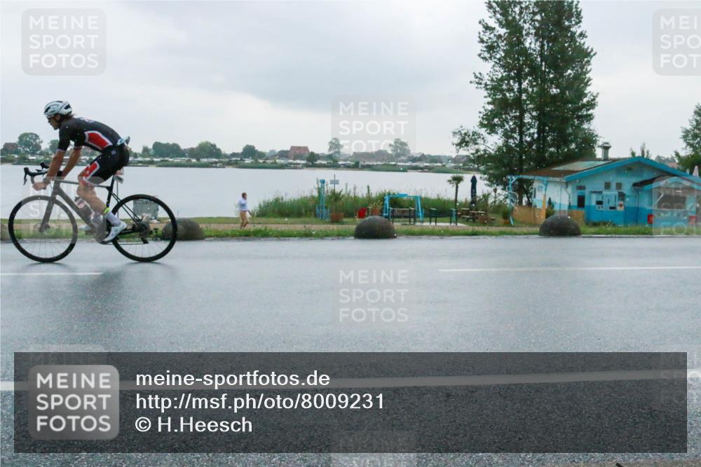21.06.2025 - 27. Vierlanden-Triathlon H.Heesch http://msf.ph/oto/8009231 15.06.2025 13:29:51 Radfahren 1237, 1260, 1289 meine-sportfotos.de