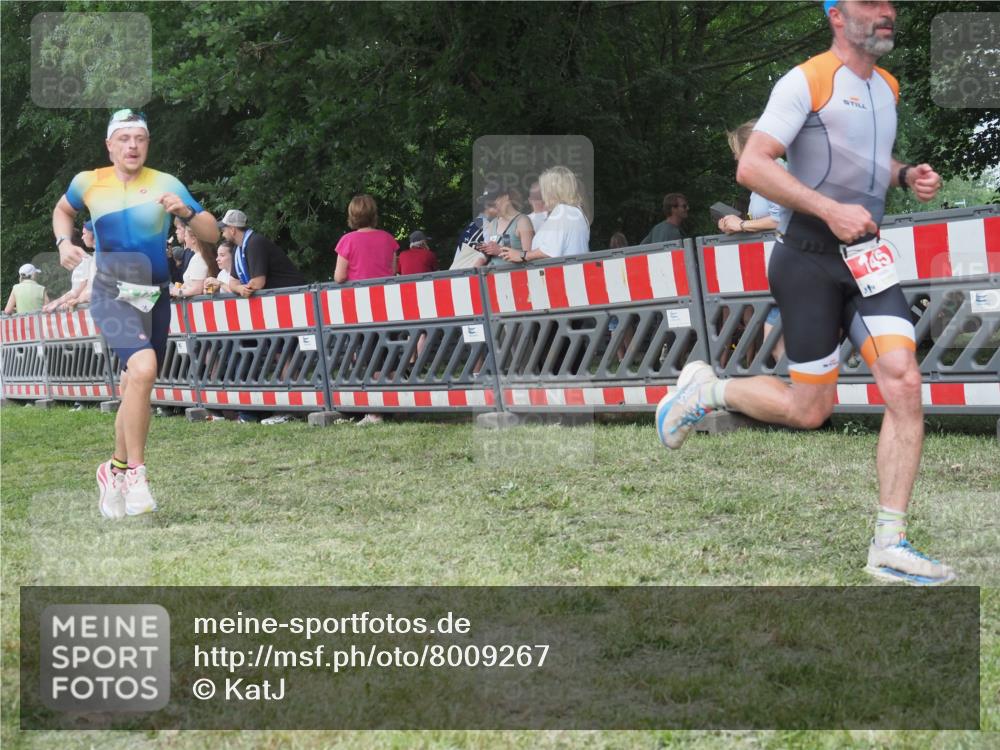 21.06.2025 - 27. Vierlanden-Triathlon KatJ http://msf.ph/oto/8009267 15.06.2025 13:02:47 Ziel 145, 718 meine-sportfotos.de