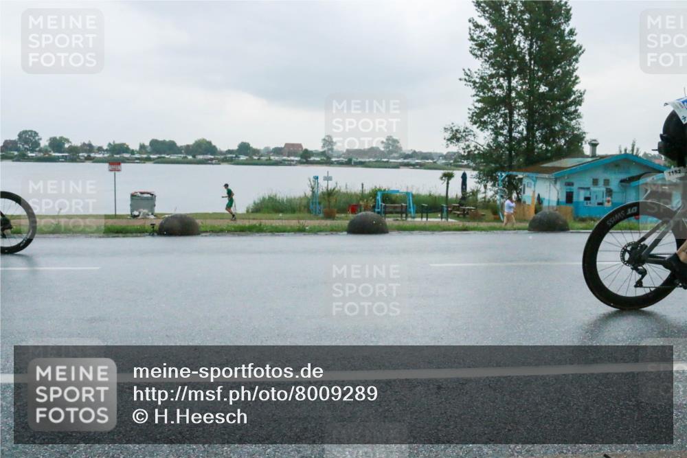 21.06.2025 - 27. Vierlanden-Triathlon H.Heesch http://msf.ph/oto/8009289 15.06.2025 13:29:59 Radfahren 1105, 1152, 1237, 1256, 1257 meine-sportfotos.de