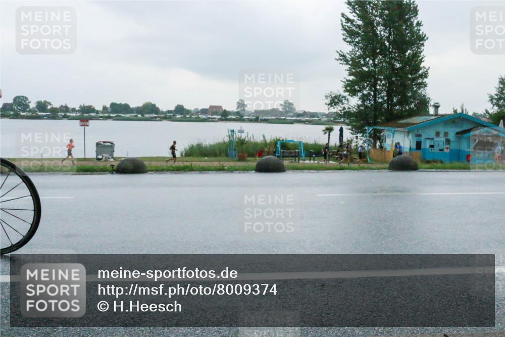 21.06.2025 - 27. Vierlanden-Triathlon H.Heesch http://msf.ph/oto/8009374 15.06.2025 13:30:19 Radfahren 1097, 1264 meine-sportfotos.de