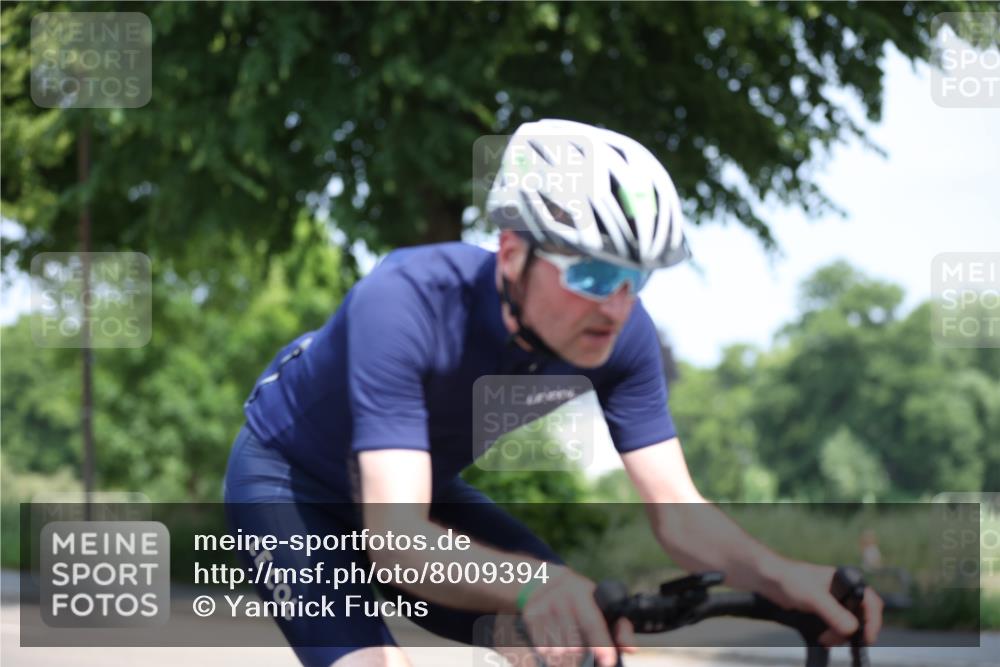 15.06.2025 - 7 Türme Triathlon Yannick Fuchs http://msf.ph/oto/8009394 15.06.2025 12:42:45 Radfahren 214, 306 meine-sportfotos.de