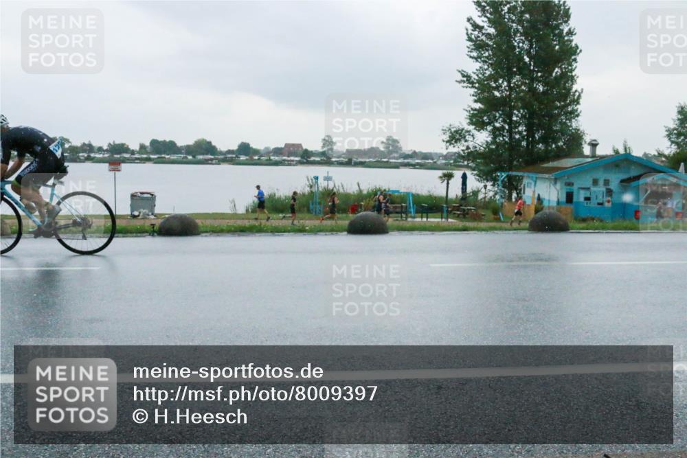21.06.2025 - 27. Vierlanden-Triathlon H.Heesch http://msf.ph/oto/8009397 15.06.2025 13:30:26 Radfahren 1110, 1262, 1296 meine-sportfotos.de