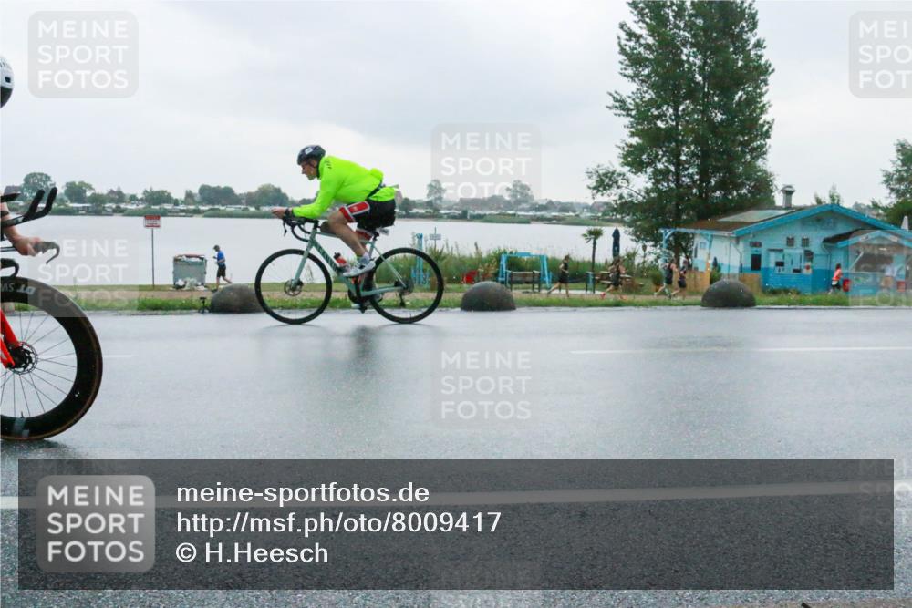 21.06.2025 - 27. Vierlanden-Triathlon H.Heesch http://msf.ph/oto/8009417 15.06.2025 13:30:28 Radfahren 1110, 1262, 1296 meine-sportfotos.de