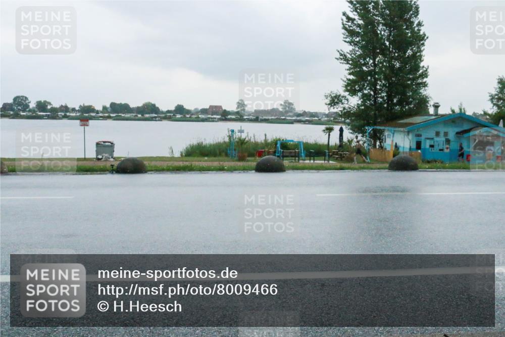 21.06.2025 - 27. Vierlanden-Triathlon H.Heesch http://msf.ph/oto/8009466 15.06.2025 13:30:34 Radfahren 1250, 1262, 1307 meine-sportfotos.de