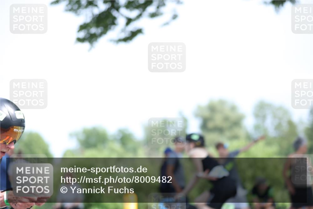 15.06.2025 - 7 Türme Triathlon Yannick Fuchs http://msf.ph/oto/8009482 15.06.2025 12:43:05 Radfahren 369, 392 meine-sportfotos.de