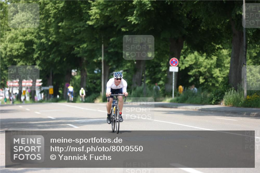 15.06.2025 - 7 Türme Triathlon Yannick Fuchs http://msf.ph/oto/8009550 15.06.2025 12:43:09 Radfahren 392, 590 meine-sportfotos.de