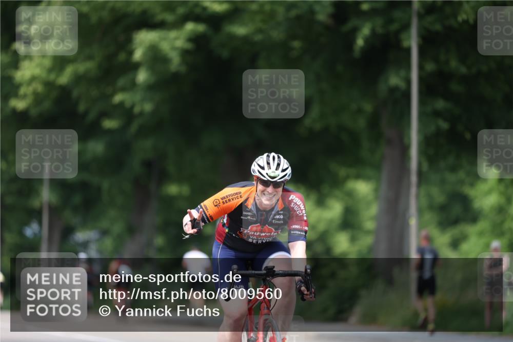 15.06.2025 - 7 Türme Triathlon Yannick Fuchs http://msf.ph/oto/8009560 15.06.2025 13:24:12 Radfahren 308 meine-sportfotos.de