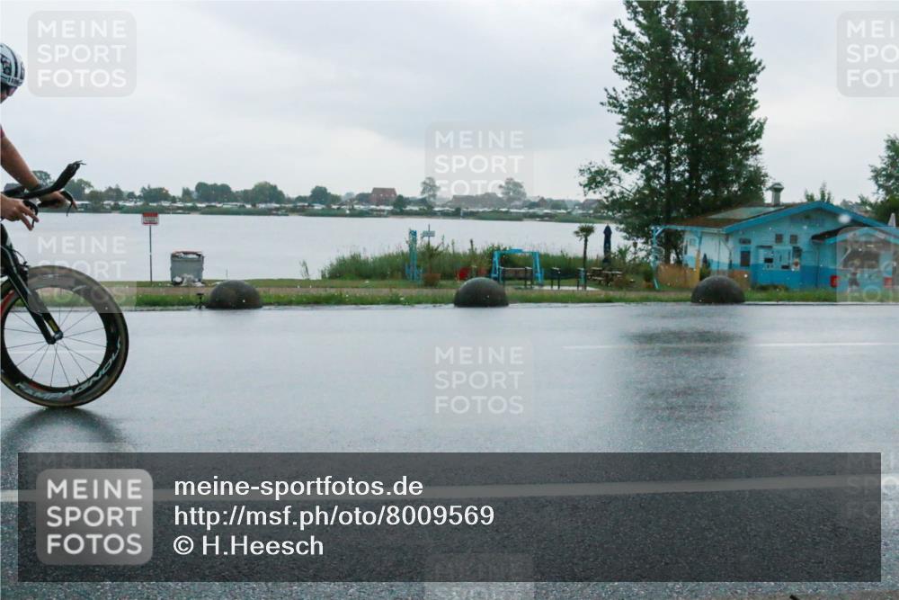21.06.2025 - 27. Vierlanden-Triathlon H.Heesch http://msf.ph/oto/8009569 15.06.2025 13:31:43 Radfahren 1106, 1116 meine-sportfotos.de