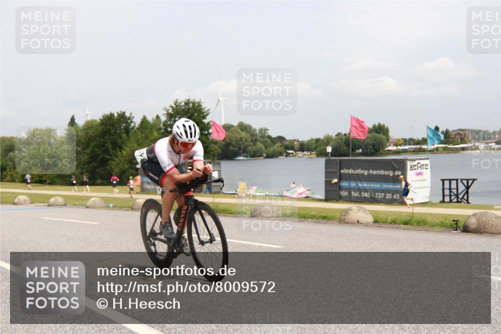 21.06.2025 - 27. Vierlanden-Triathlon H.Heesch http://msf.ph/oto/8009572 15.06.2025 12:27:00 Radfahren 769, 982 meine-sportfotos.de