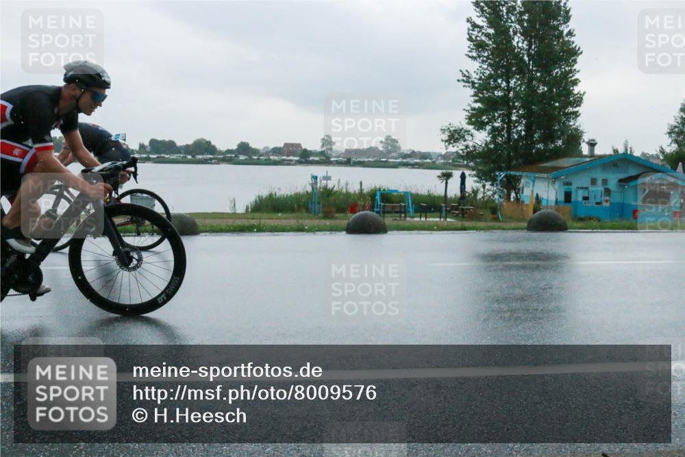 21.06.2025 - 27. Vierlanden-Triathlon H.Heesch http://msf.ph/oto/8009576 15.06.2025 13:31:50 Radfahren 1156, 1241 meine-sportfotos.de