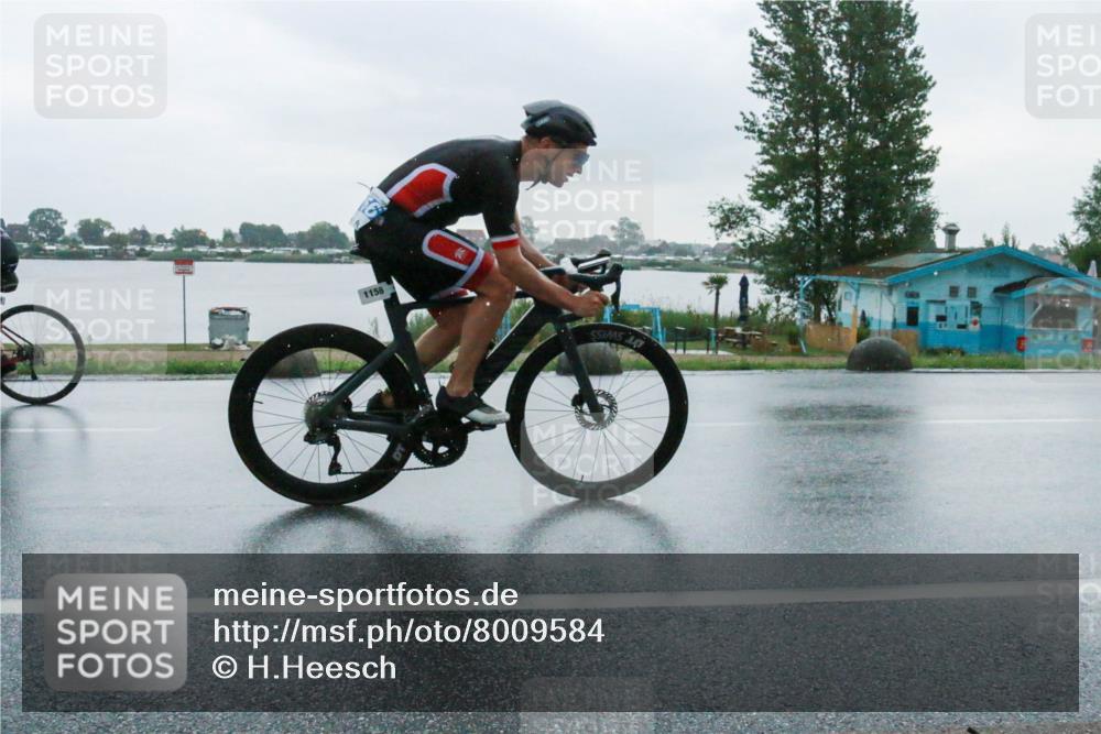 21.06.2025 - 27. Vierlanden-Triathlon H.Heesch http://msf.ph/oto/8009584 15.06.2025 13:31:50 Radfahren 1156, 1241 meine-sportfotos.de