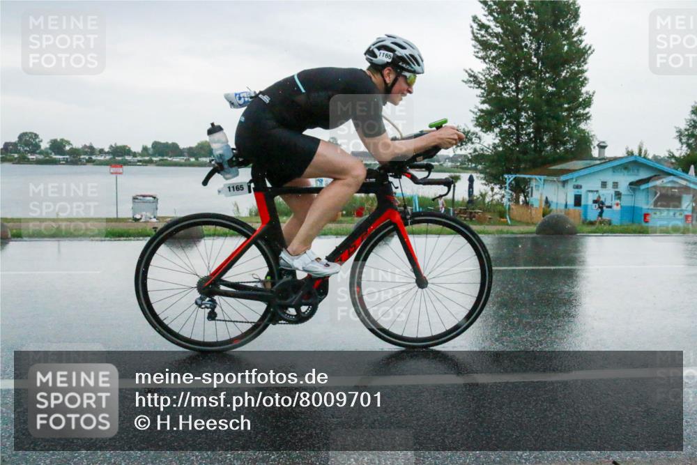 21.06.2025 - 27. Vierlanden-Triathlon H.Heesch http://msf.ph/oto/8009701 15.06.2025 13:39:54 Radfahren 1165 meine-sportfotos.de
