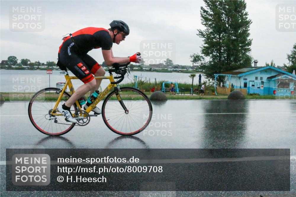 21.06.2025 - 27. Vierlanden-Triathlon H.Heesch http://msf.ph/oto/8009708 15.06.2025 13:40:20 Radfahren 1133 meine-sportfotos.de