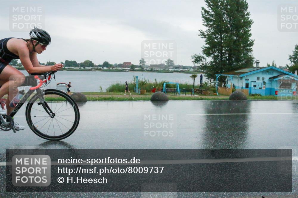 21.06.2025 - 27. Vierlanden-Triathlon H.Heesch http://msf.ph/oto/8009737 15.06.2025 13:41:32 Radfahren 1174 meine-sportfotos.de