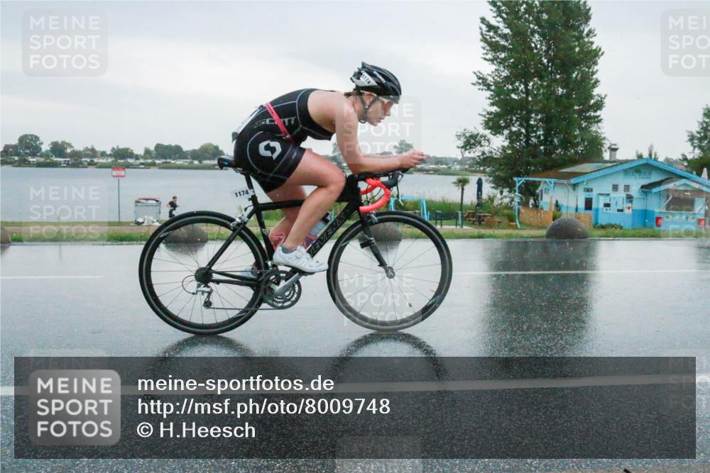 21.06.2025 - 27. Vierlanden-Triathlon H.Heesch http://msf.ph/oto/8009748 15.06.2025 13:41:32 Radfahren 1174 meine-sportfotos.de