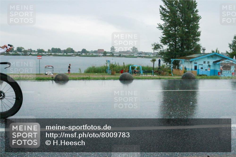 21.06.2025 - 27. Vierlanden-Triathlon H.Heesch http://msf.ph/oto/8009783 15.06.2025 13:41:55 Radfahren 1190 meine-sportfotos.de