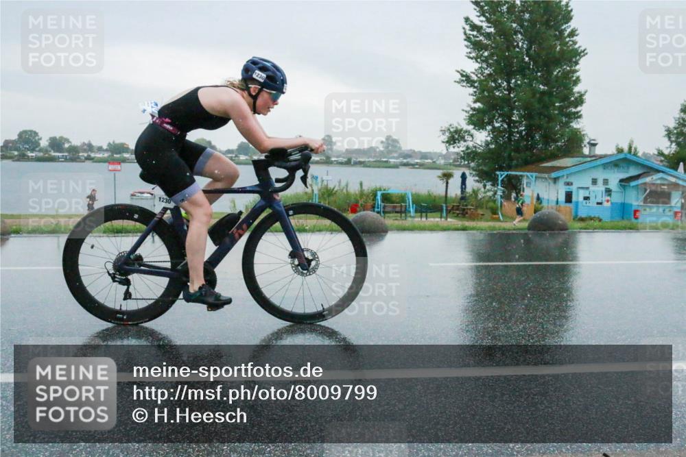 21.06.2025 - 27. Vierlanden-Triathlon H.Heesch http://msf.ph/oto/8009799 15.06.2025 13:42:38 Radfahren 1230 meine-sportfotos.de