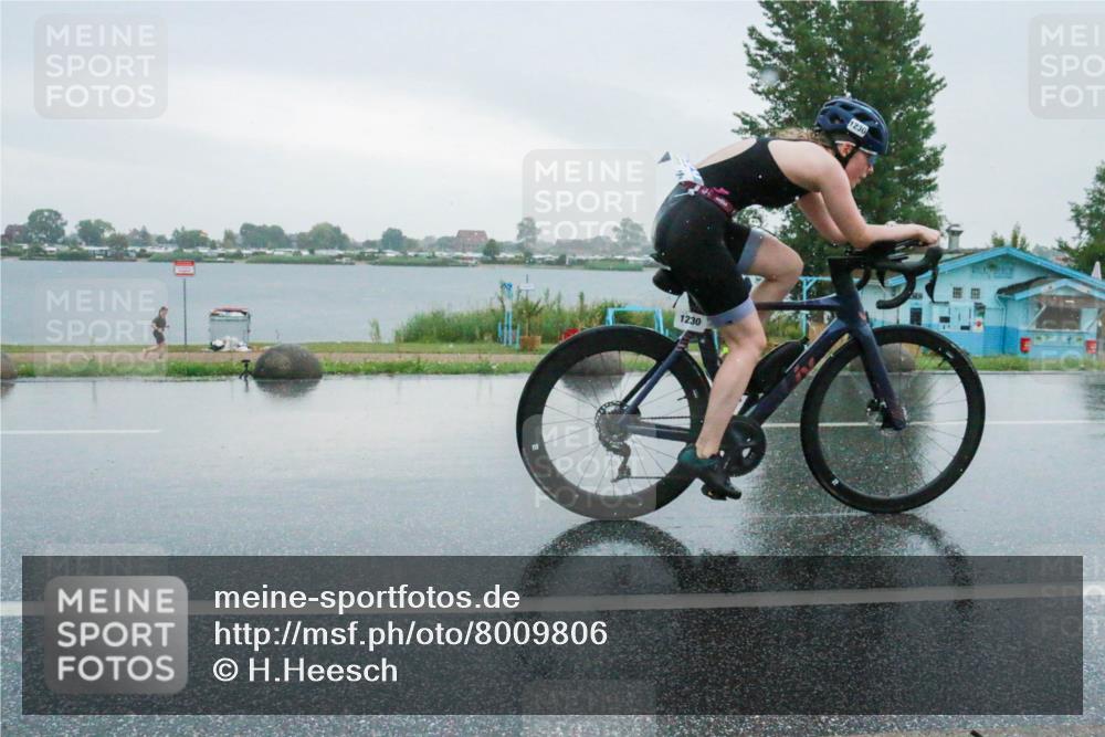 21.06.2025 - 27. Vierlanden-Triathlon H.Heesch http://msf.ph/oto/8009806 15.06.2025 13:42:38 Radfahren 1230 meine-sportfotos.de