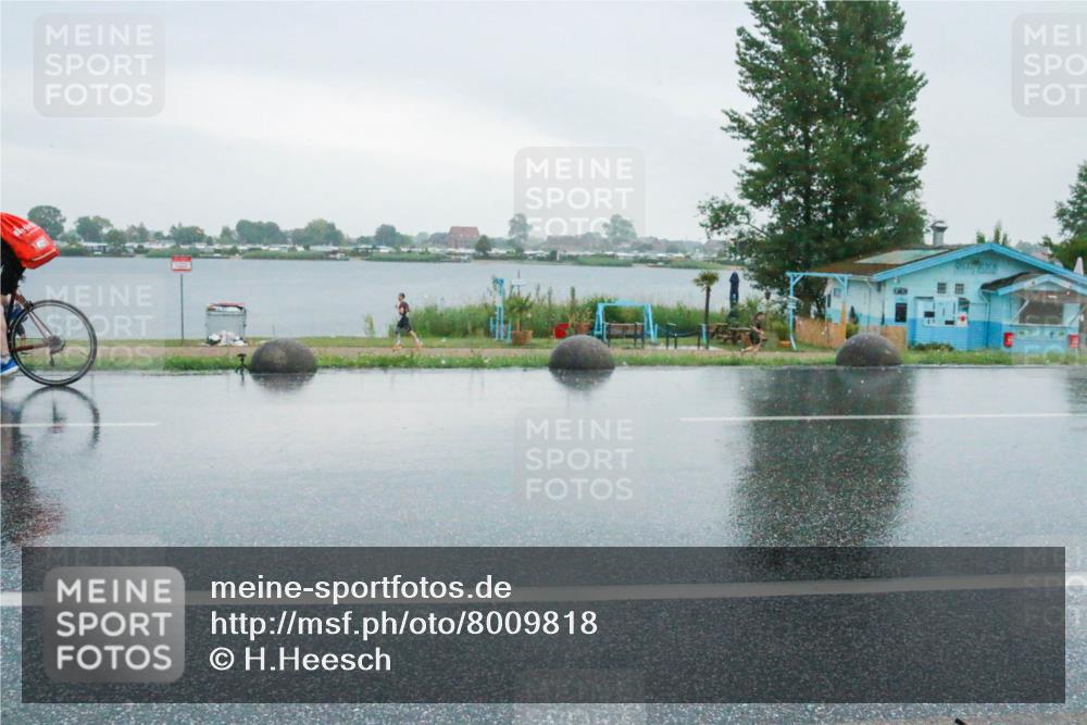 21.06.2025 - 27. Vierlanden-Triathlon H.Heesch http://msf.ph/oto/8009818 15.06.2025 13:42:45 Radfahren 1227 meine-sportfotos.de