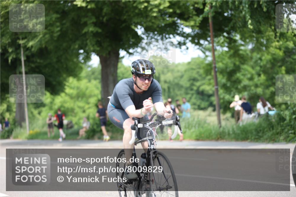 15.06.2025 - 7 Türme Triathlon Yannick Fuchs http://msf.ph/oto/8009829 15.06.2025 13:24:43 Radfahren 613, 674, 789, 924 meine-sportfotos.de