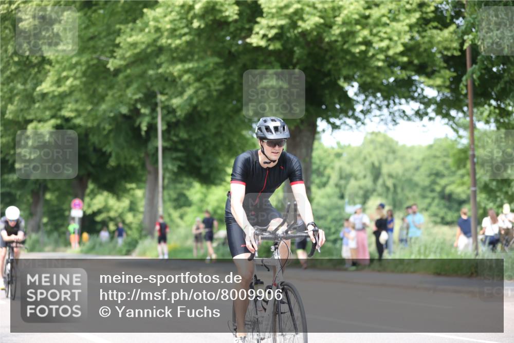 15.06.2025 - 7 Türme Triathlon Yannick Fuchs http://msf.ph/oto/8009906 15.06.2025 13:24:45 Radfahren 613, 674, 789, 924 meine-sportfotos.de