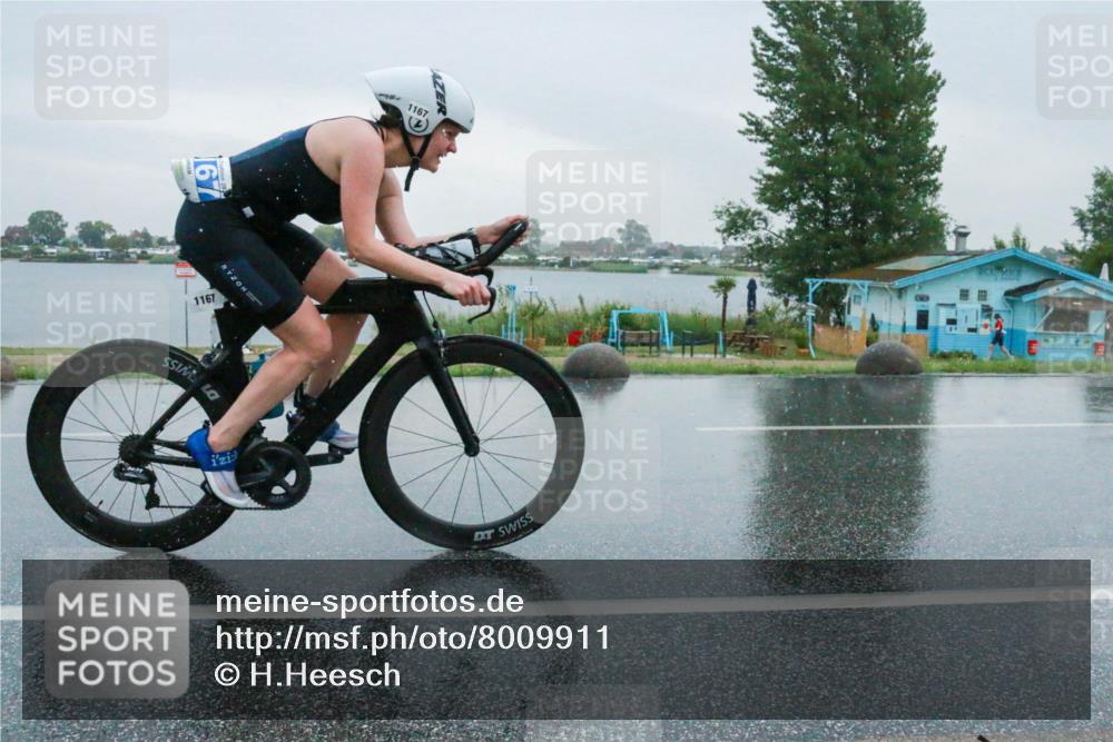 21.06.2025 - 27. Vierlanden-Triathlon H.Heesch http://msf.ph/oto/8009911 15.06.2025 13:44:01 Radfahren 1167, 1185, 1195 meine-sportfotos.de