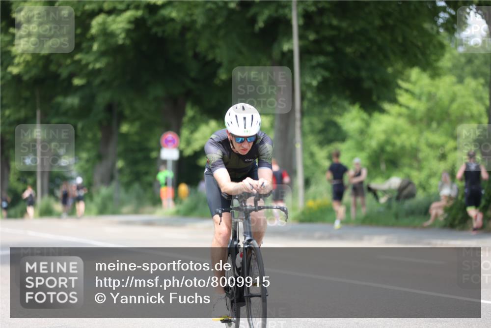 15.06.2025 - 7 Türme Triathlon Yannick Fuchs http://msf.ph/oto/8009915 15.06.2025 13:24:46 Radfahren 613, 674 meine-sportfotos.de