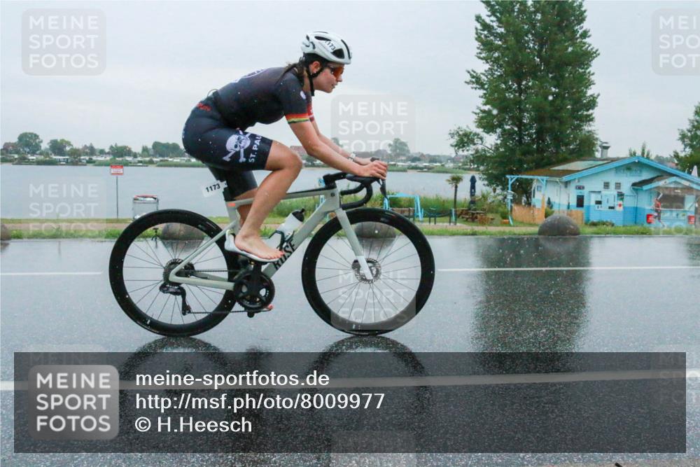 21.06.2025 - 27. Vierlanden-Triathlon H.Heesch http://msf.ph/oto/8009977 15.06.2025 13:45:57 Radfahren 1173 meine-sportfotos.de