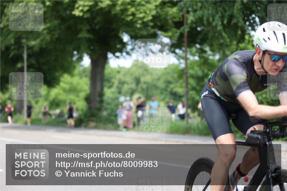 15.06.2025 - 7 Türme Triathlon Yannick Fuchs http://msf.ph/oto/8009983 15.06.2025 13:24:47 Radfahren 613, 674 meine-sportfotos.de