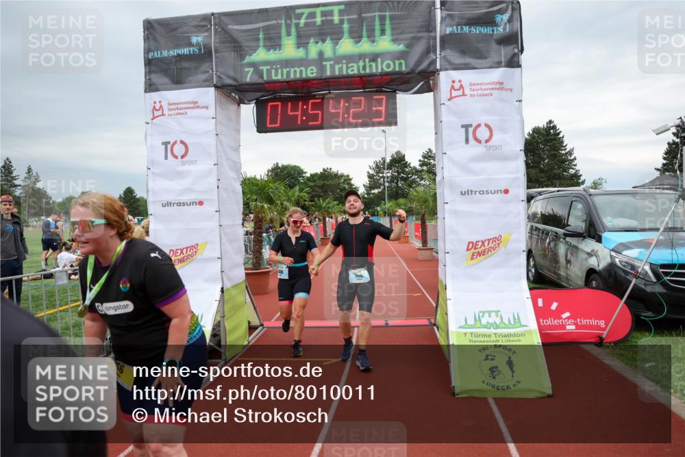 15.06.2025 - 7 Türme Triathlon Michael Strokosch http://msf.ph/oto/8010011 15.06.2025 14:54:23 Ziel 408, 409, 766, 874 meine-sportfotos.de