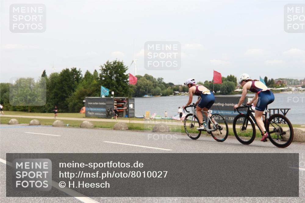21.06.2025 - 27. Vierlanden-Triathlon H.Heesch http://msf.ph/oto/8010027 15.06.2025 12:34:01 Radfahren 888 meine-sportfotos.de