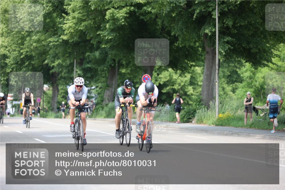 15.06.2025 - 7 Türme Triathlon Yannick Fuchs http://msf.ph/oto/8010031 15.06.2025 13:24:53 Radfahren 208, 473 meine-sportfotos.de