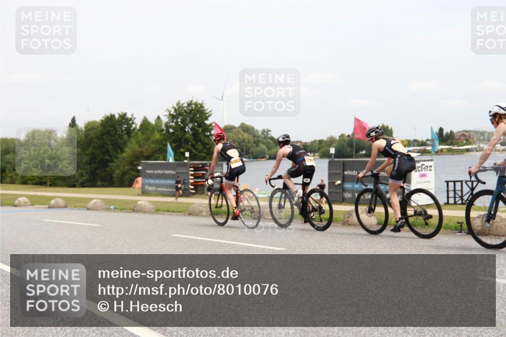 21.06.2025 - 27. Vierlanden-Triathlon H.Heesch http://msf.ph/oto/8010076 15.06.2025 12:34:04 Radfahren 888, 1065, 1066, 1067, 1068 meine-sportfotos.de