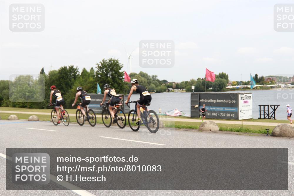 21.06.2025 - 27. Vierlanden-Triathlon H.Heesch http://msf.ph/oto/8010083 15.06.2025 12:34:05 Radfahren 888, 1061, 1062, 1063, 1064, 1065, 1066, 1067, 1068 meine-sportfotos.de