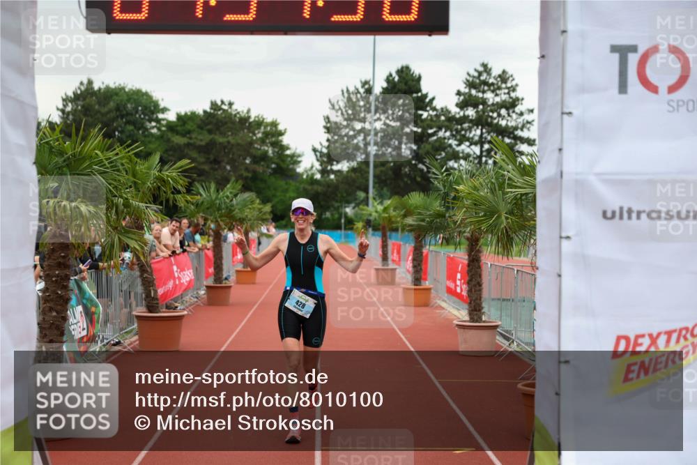 15.06.2025 - 7 Türme Triathlon Michael Strokosch http://msf.ph/oto/8010100 15.06.2025 14:54:36 Ziel 428, 576 meine-sportfotos.de