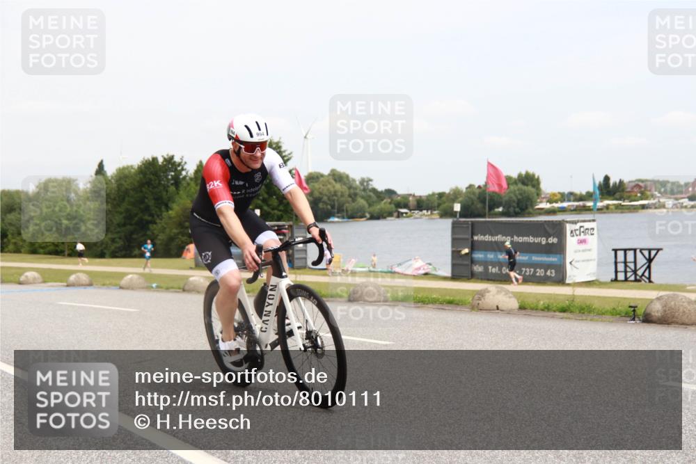 21.06.2025 - 27. Vierlanden-Triathlon H.Heesch http://msf.ph/oto/8010111 15.06.2025 12:34:12 Radfahren 994, 995, 996, 997, 998, 1061, 1062, 1063, 1064 meine-sportfotos.de