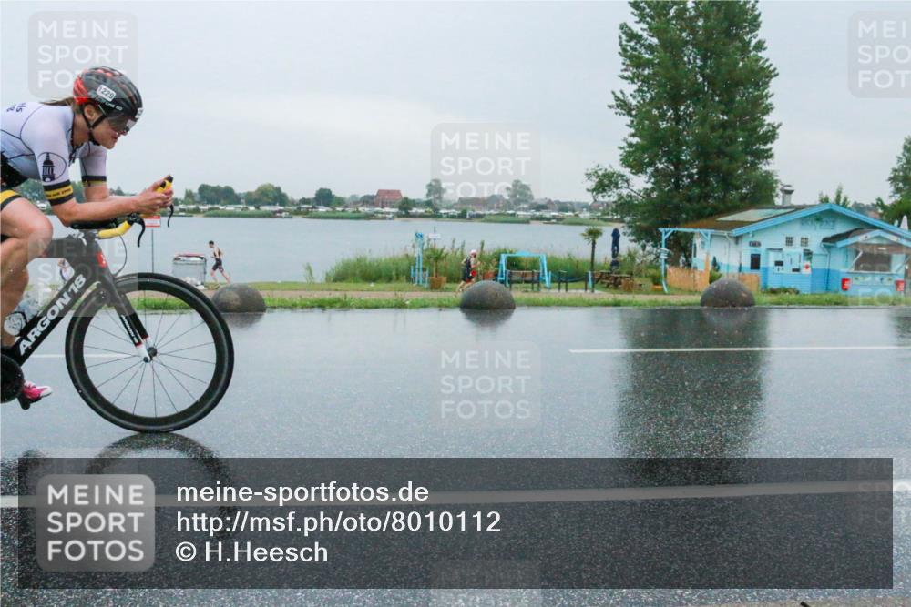 21.06.2025 - 27. Vierlanden-Triathlon H.Heesch http://msf.ph/oto/8010112 15.06.2025 13:47:23 Radfahren 1229 meine-sportfotos.de