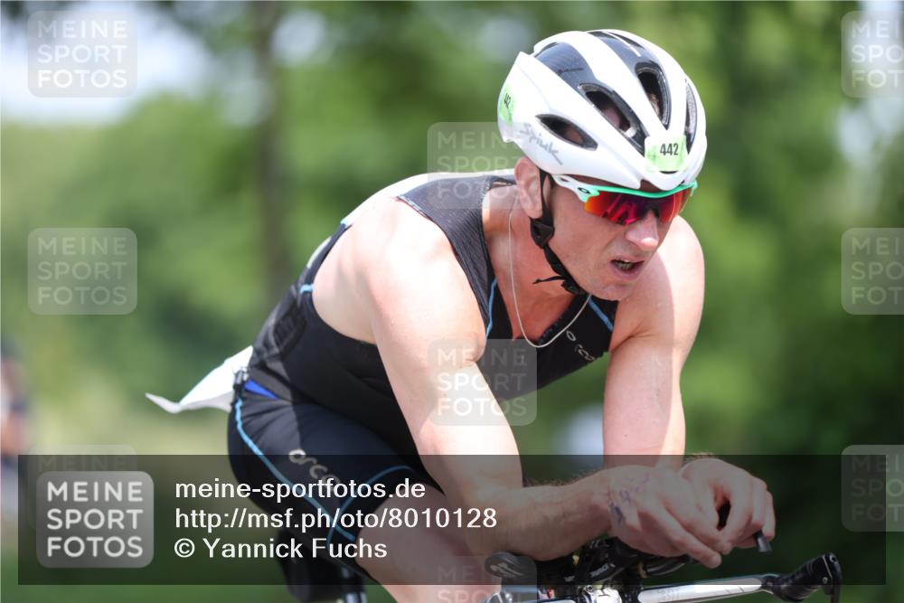 15.06.2025 - 7 Türme Triathlon Yannick Fuchs http://msf.ph/oto/8010128 15.06.2025 12:43:56 Radfahren 233, 263, 287, 356, 561 meine-sportfotos.de