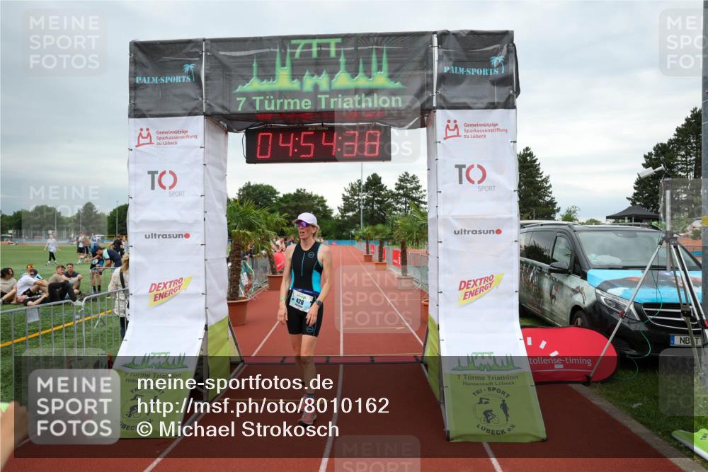 15.06.2025 - 7 Türme Triathlon Michael Strokosch http://msf.ph/oto/8010162 15.06.2025 14:54:38 Ziel 428 meine-sportfotos.de