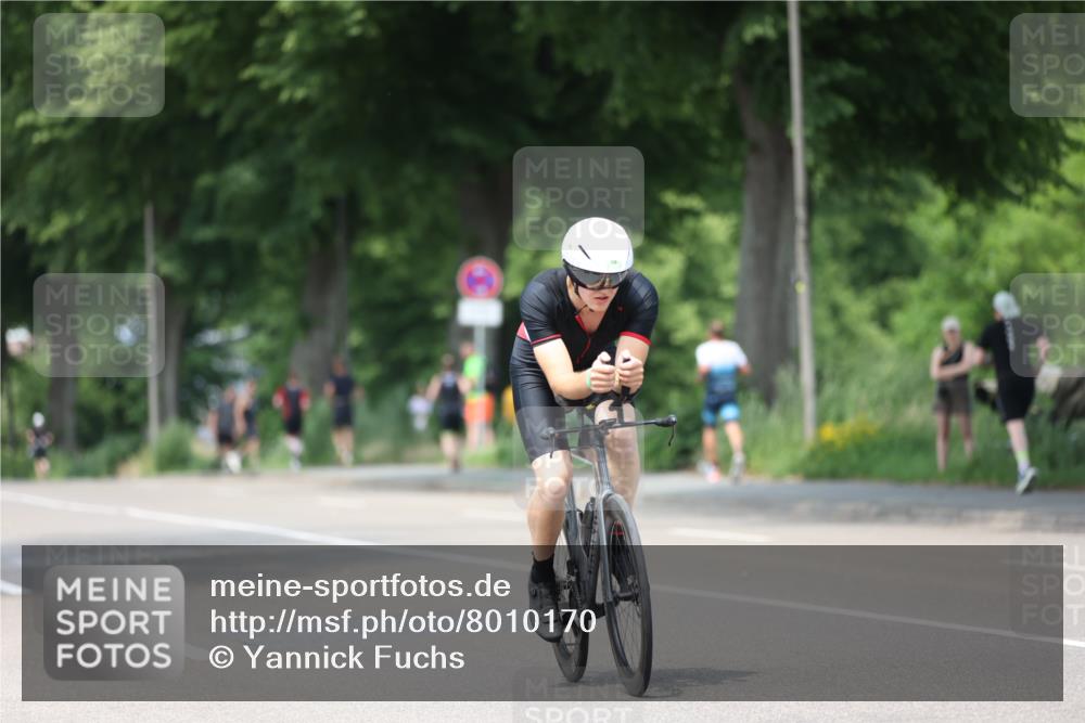 15.06.2025 - 7 Türme Triathlon Yannick Fuchs http://msf.ph/oto/8010170 15.06.2025 13:24:57 Radfahren 208, 371, 373, 473, 550 meine-sportfotos.de