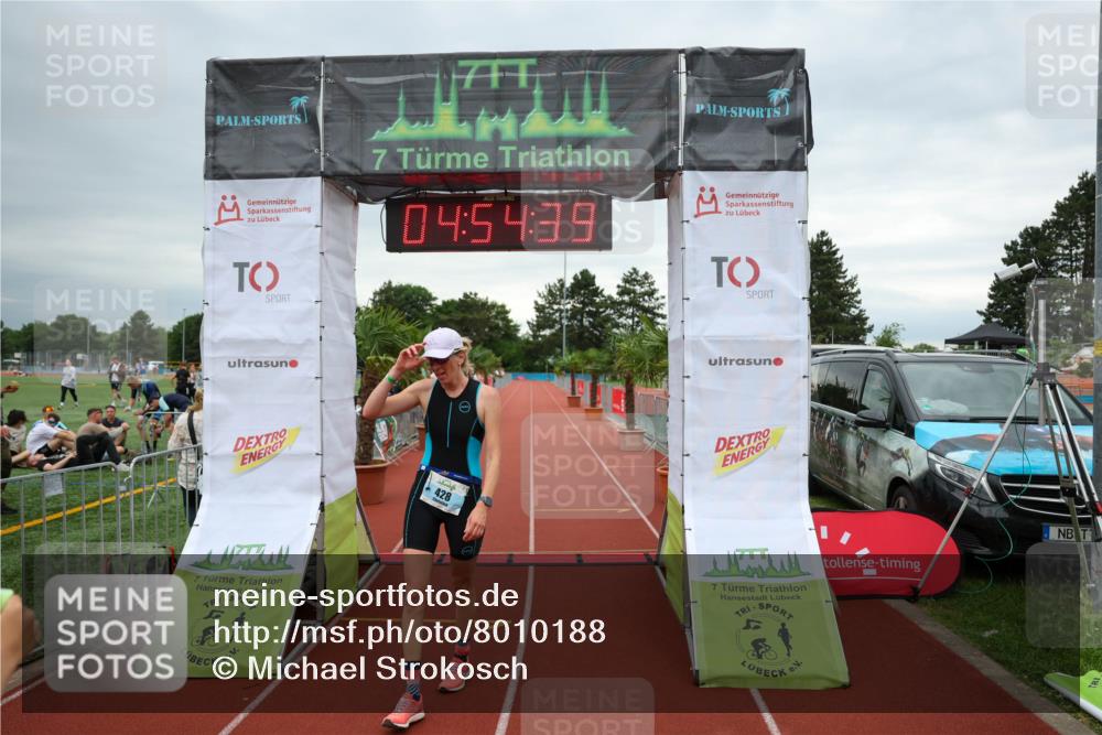15.06.2025 - 7 Türme Triathlon Michael Strokosch http://msf.ph/oto/8010188 15.06.2025 14:54:39 Ziel 428 meine-sportfotos.de